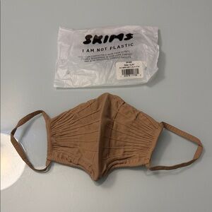 NWT SKIMS Facemask